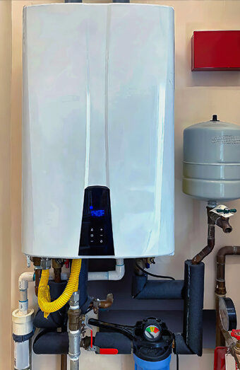 https://perthhotwaterservices.com.au/uploads/2025/06/hot-water-17212.jpg