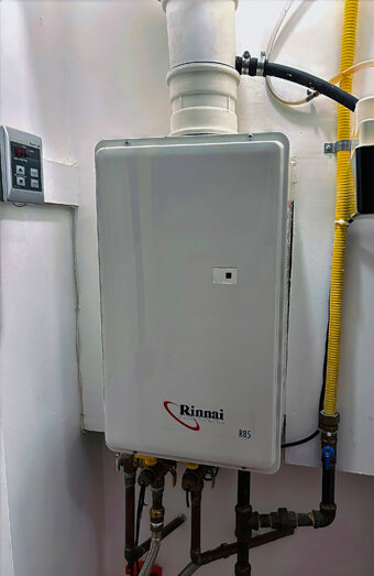https://perthhotwaterservices.com.au/uploads/2025/06/hot-water-87450.jpg
