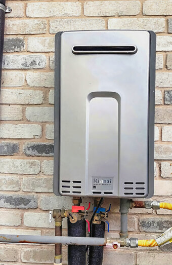 https://perthhotwaterservices.com.au/uploads/2025/06/instant-hot-water-systems-48570.jpg